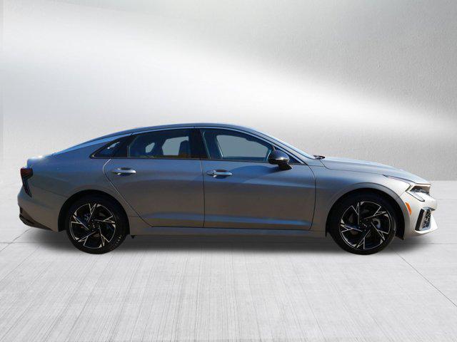 used 2025 Kia K5 car