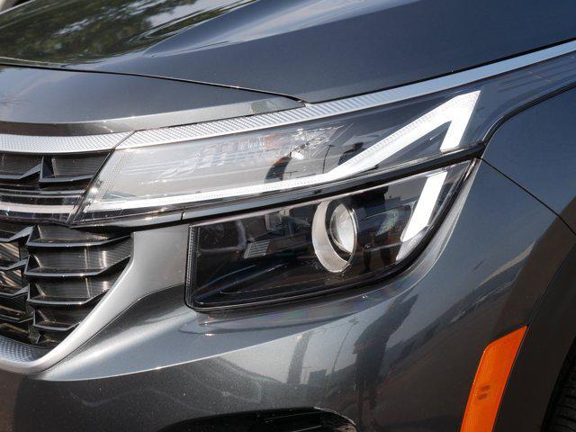 used 2024 Kia Seltos car, priced at $25,998