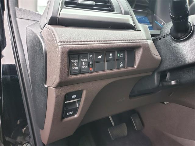 used 2019 Honda Odyssey car, priced at $21,900