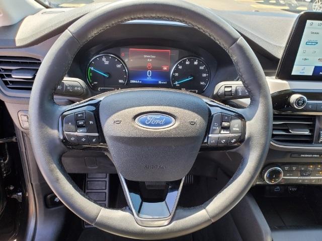 used 2022 Ford Escape car, priced at $23,900