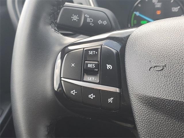 used 2022 Ford Escape car, priced at $22,900