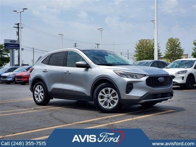 used 2023 Ford Escape car, priced at $22,500