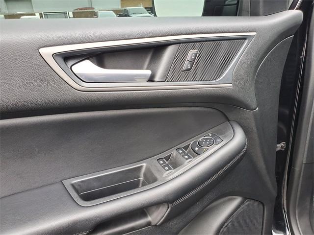 used 2024 Ford Edge car, priced at $26,900