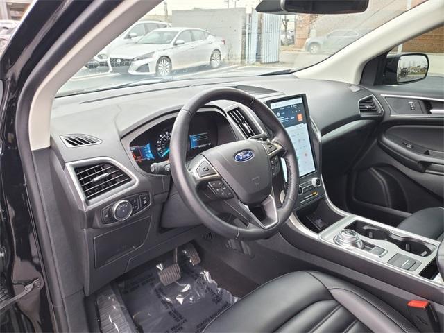 used 2024 Ford Edge car, priced at $26,900