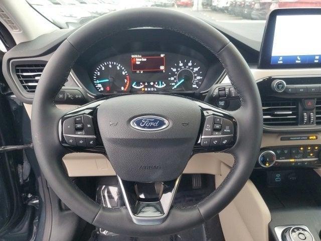 used 2022 Ford Escape car, priced at $23,900