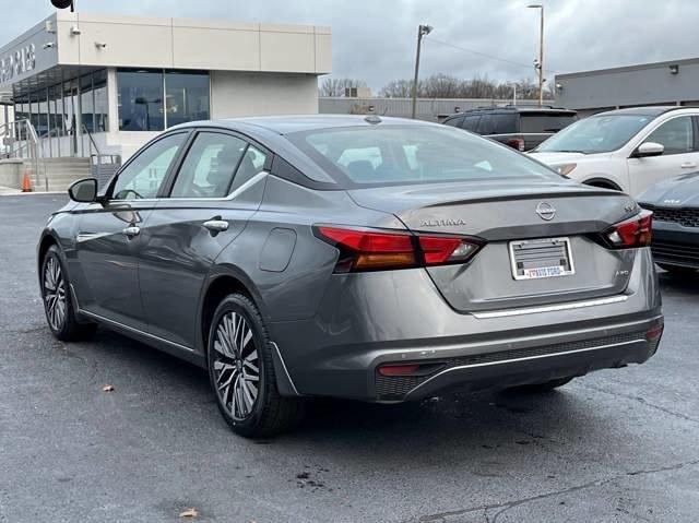 used 2023 Nissan Altima car, priced at $22,900