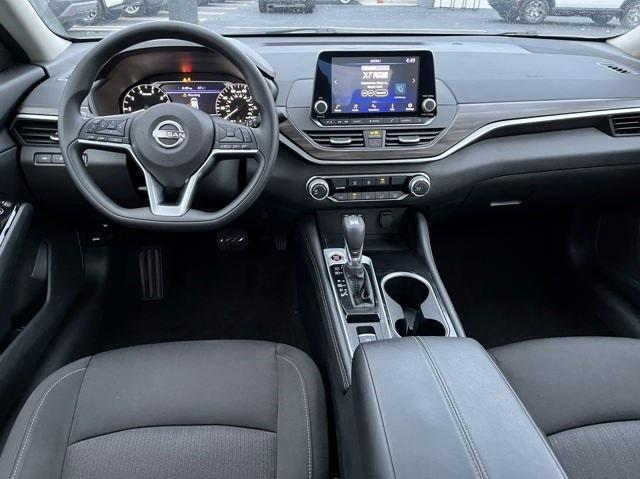 used 2023 Nissan Altima car, priced at $22,900