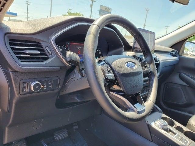 used 2022 Ford Escape car, priced at $27,900