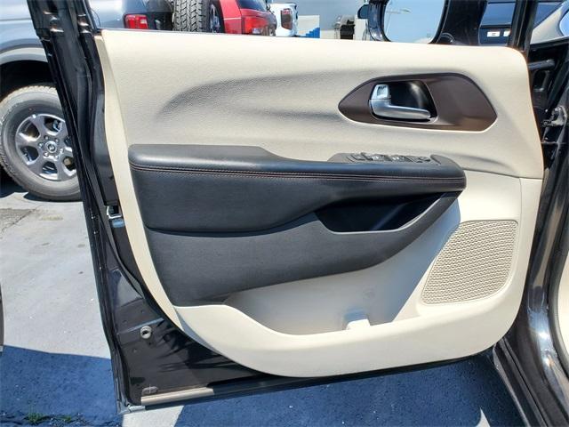 used 2018 Chrysler Pacifica car, priced at $14,900