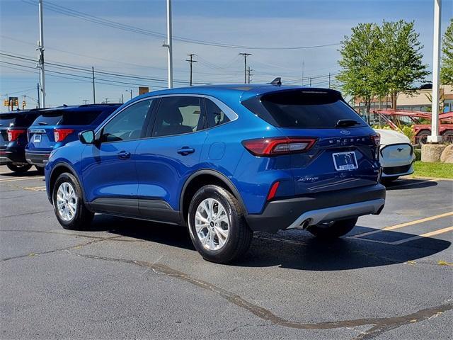 used 2023 Ford Escape car, priced at $22,900