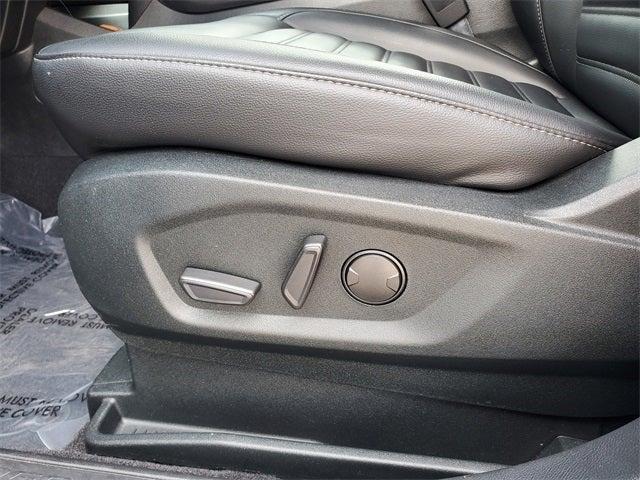 used 2022 Ford Edge car, priced at $22,900
