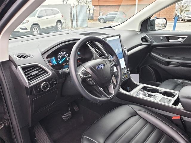 used 2024 Ford Edge car, priced at $25,900
