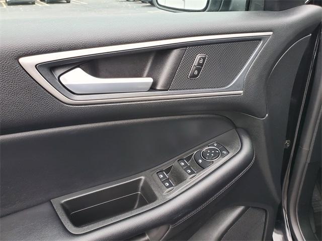 used 2024 Ford Edge car, priced at $25,900