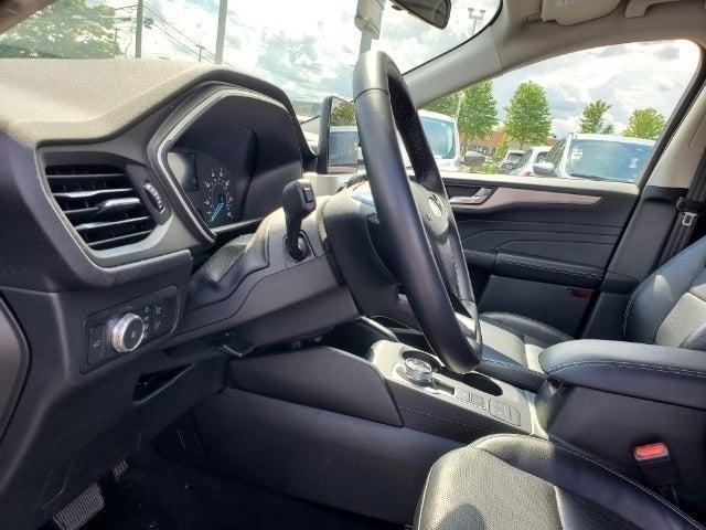 used 2022 Ford Escape car, priced at $24,900
