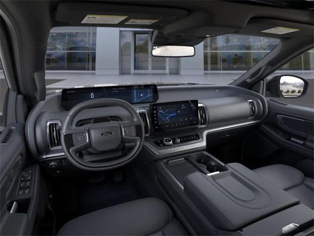 new 2025 Ford Expedition car, priced at $75,111