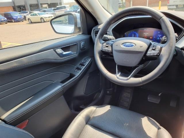 used 2022 Ford Escape car, priced at $27,900