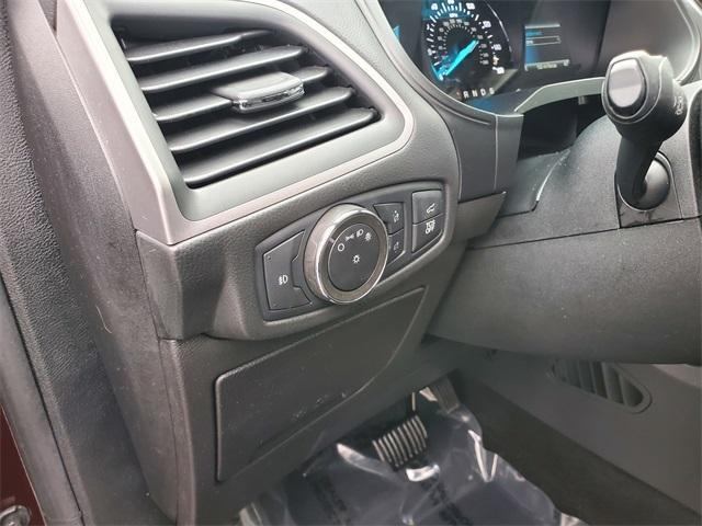 used 2022 Ford Edge car, priced at $24,900