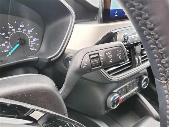 used 2022 Ford Escape car, priced at $24,900