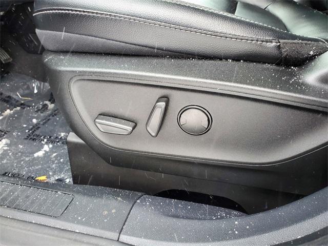 used 2022 Ford Escape car, priced at $24,900