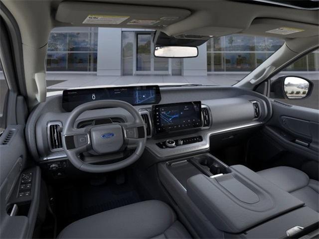 new 2025 Ford Expedition car, priced at $67,675
