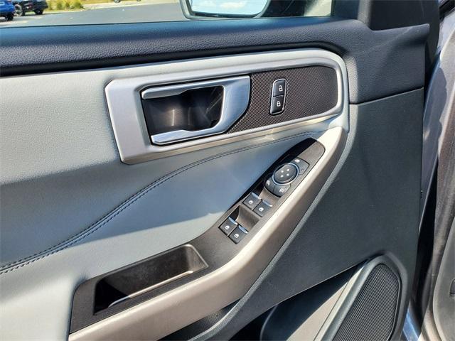 used 2023 Ford Explorer car, priced at $32,900
