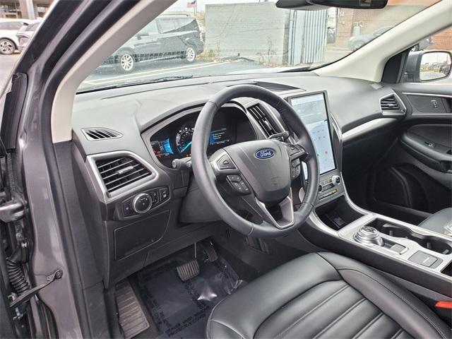 used 2024 Ford Edge car, priced at $25,900