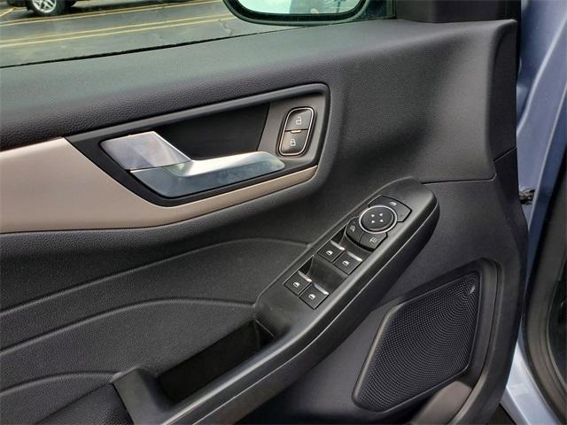 used 2022 Ford Escape car, priced at $22,900