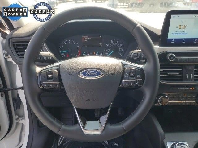 used 2022 Ford Escape car, priced at $21,900