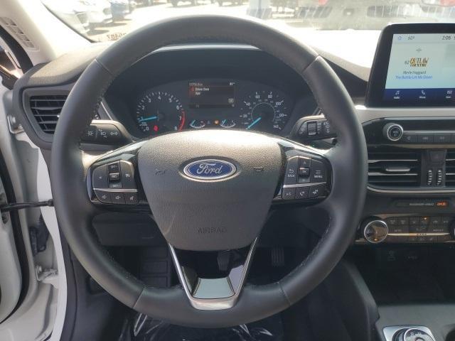 used 2022 Ford Escape car, priced at $22,900