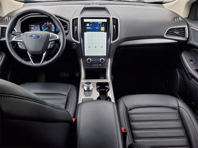 used 2024 Ford Edge car, priced at $26,900