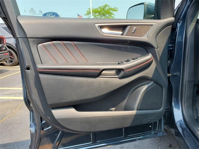used 2023 Ford Edge car, priced at $31,900
