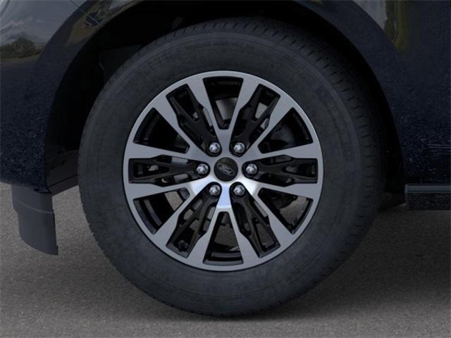 new 2025 Ford Expedition car, priced at $71,907