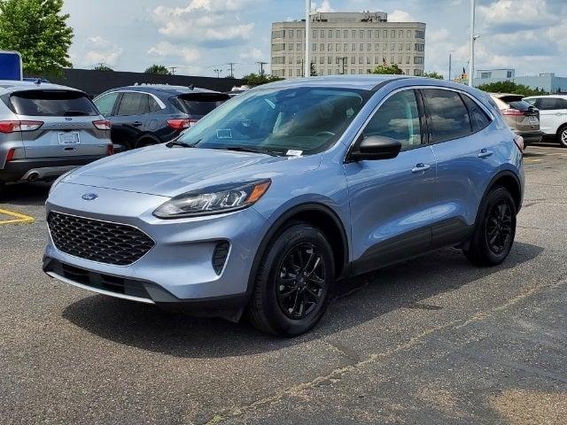 used 2022 Ford Escape car, priced at $25,900