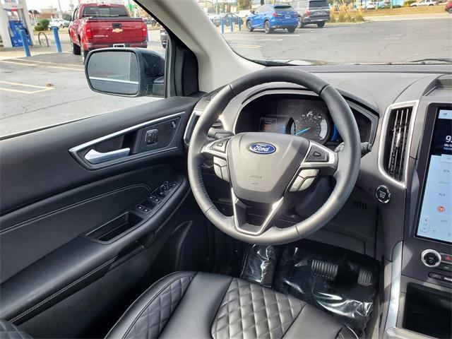 used 2024 Ford Edge car, priced at $35,900