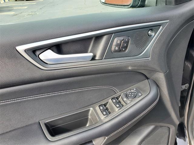 used 2024 Ford Edge car, priced at $35,900