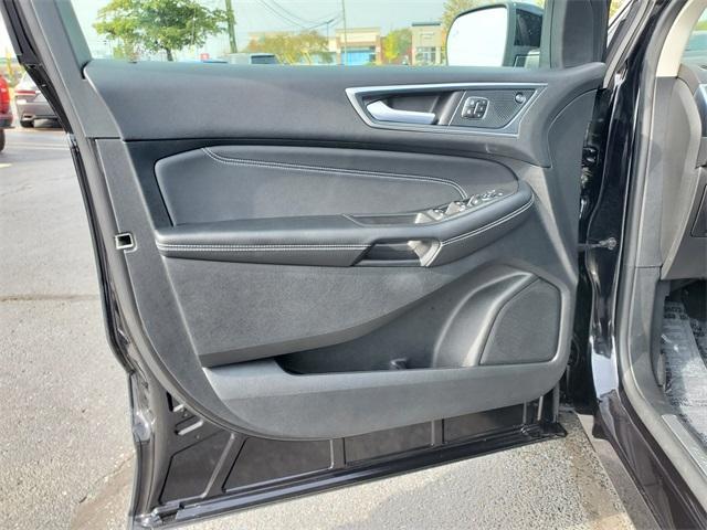 used 2024 Ford Edge car, priced at $35,900