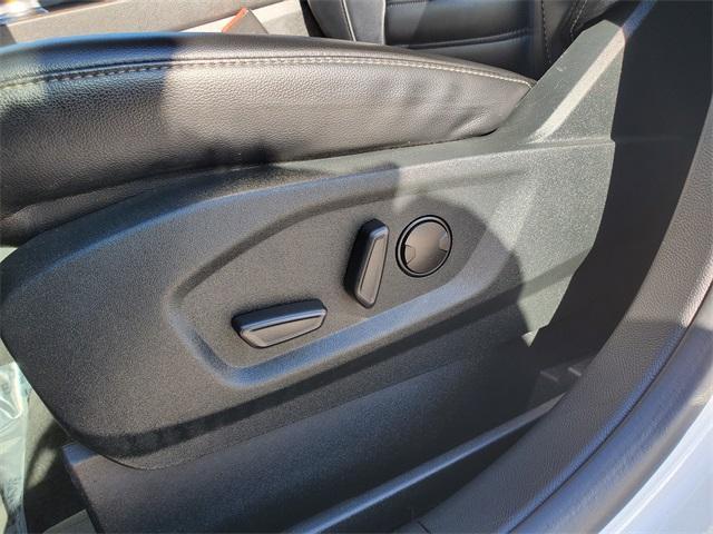 used 2022 Ford Edge car, priced at $23,900