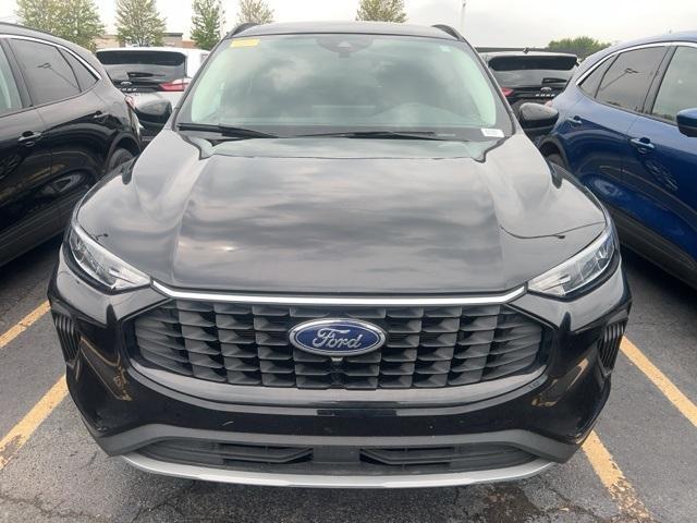 used 2023 Ford Escape car, priced at $25,900
