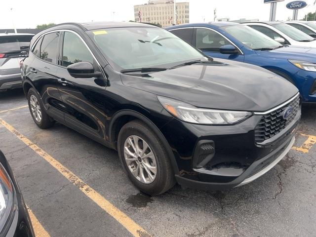 used 2023 Ford Escape car, priced at $25,900