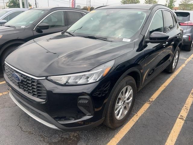 used 2023 Ford Escape car, priced at $25,900