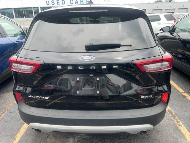 used 2023 Ford Escape car, priced at $25,900