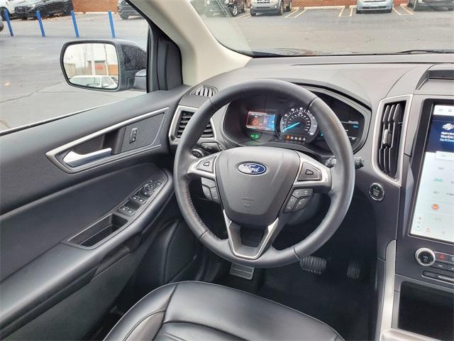 used 2024 Ford Edge car, priced at $24,900