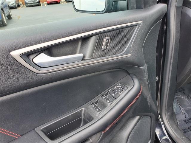 used 2022 Ford Edge car, priced at $27,900