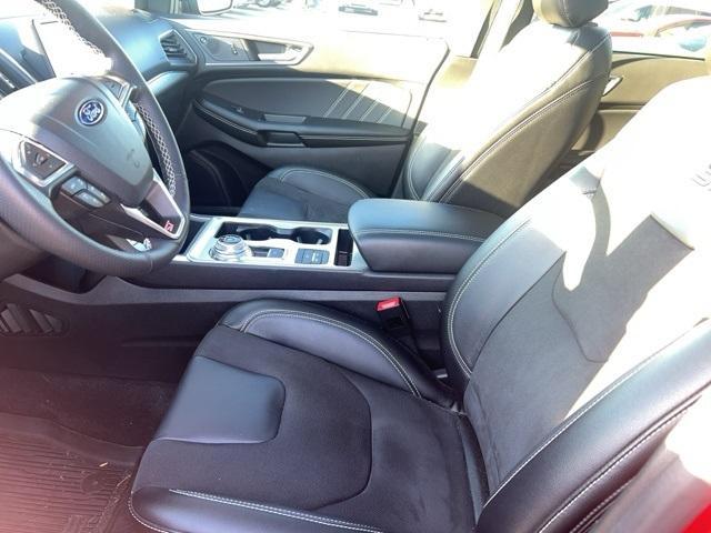 used 2024 Ford Edge car, priced at $39,900