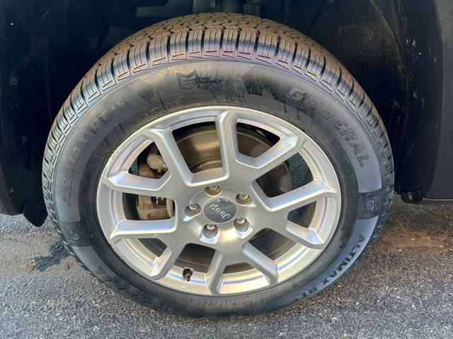 used 2020 Jeep Renegade car, priced at $15,997