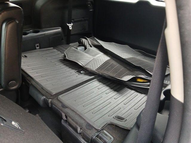 used 2022 Toyota Highlander Hybrid car, priced at $26,997