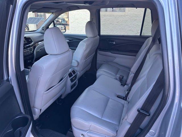used 2022 Honda Pilot car, priced at $21,997