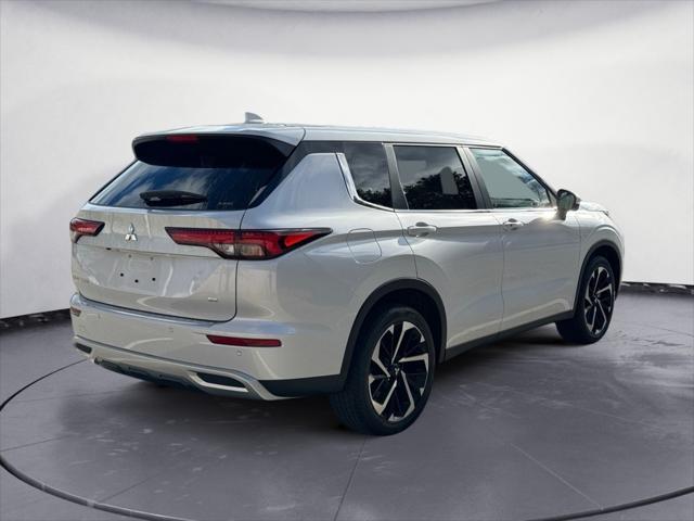 new 2024 Mitsubishi Outlander car, priced at $36,015