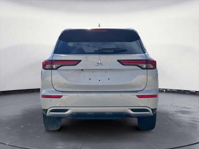 new 2024 Mitsubishi Outlander car, priced at $36,015