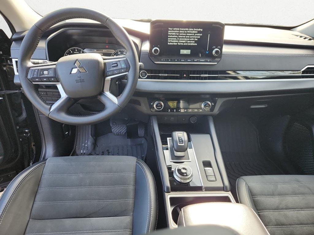 used 2024 Mitsubishi Outlander car, priced at $27,900